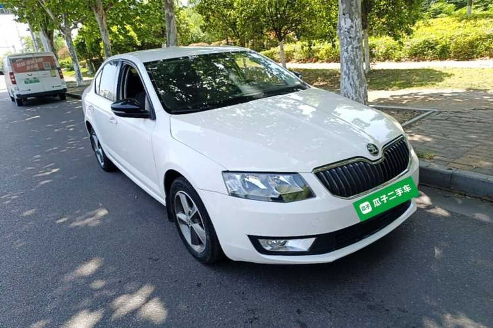 Used Skoda Octavia 2016 1.6L Manual Trend Edition Front Right 45 Deg
