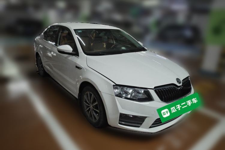 Used Skoda Octavia 2016 TSI280 DSG Advanced Edition Front Right 45 Deg