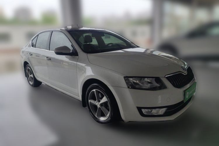Used Skoda Octavia 2016 TSI280 DSG Smart Drive Edition Front Right 45 Deg