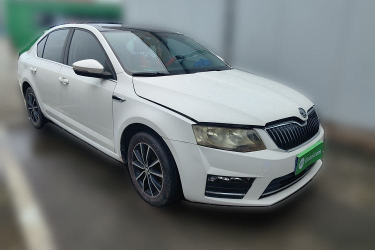 Used Skoda Octavia 2016 1.6L Automatic Smart Drive Edition Front Right 45 Deg