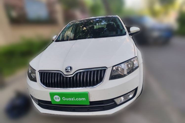 Used Skoda Octavia 2016 1.6L Automatic Smart Drive Edition Front