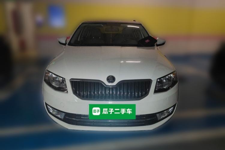 Used Skoda Octavia 2016 1.6L Automatic Smart Drive Edition Front
