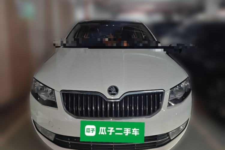 Used Skoda Octavia 2016 1.6L Automatic Smart Drive Edition Front