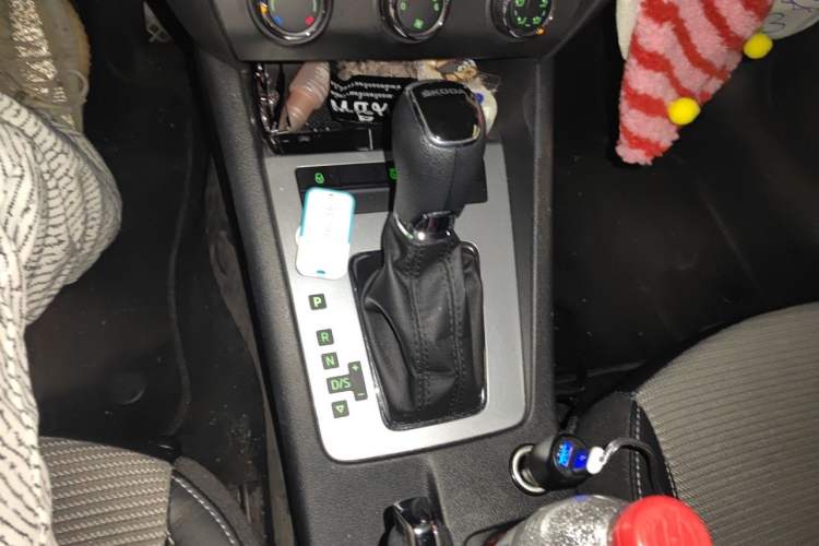 Used Skoda Octavia 2016 1.6L Automatic Chuanxing Edition Gear Lever