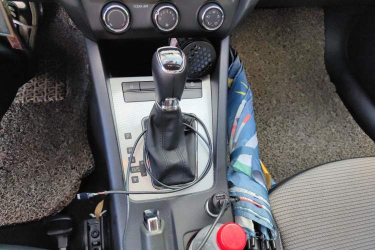 Used Skoda Octavia 2016 1.6L Automatic Chuanxing Edition Gear Lever