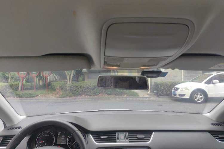 Used Skoda Octavia 2016 1.6L Automatic Chuanxing Edition Headliner