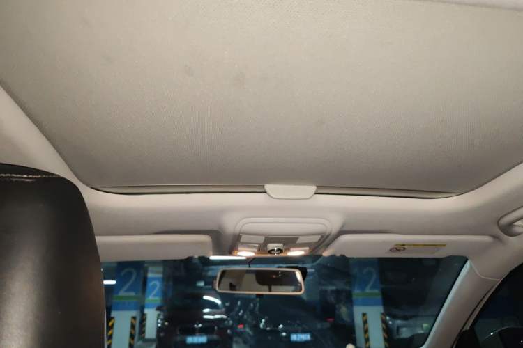 Used Skoda Octavia 2016 1.6L Automatic Smart Drive Edition Headliner