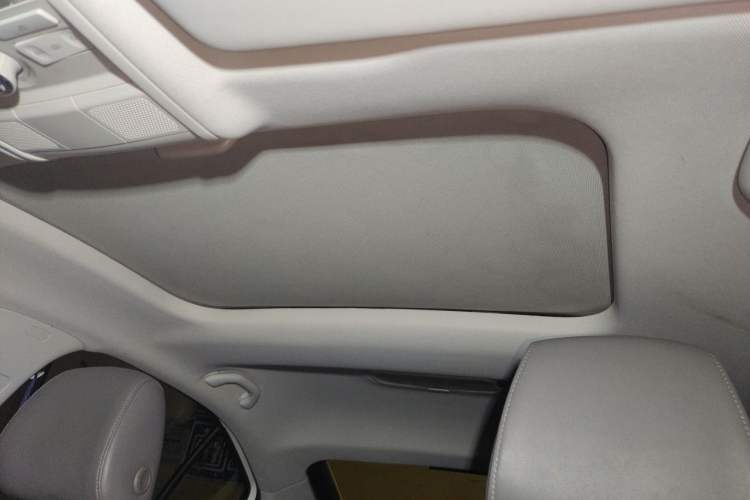 Used Skoda Octavia 2016 1.6L Automatic Smart Drive Edition Headliner