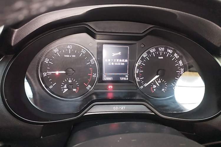 Used Skoda Octavia 2016 1.6L Automatic Smart Drive Edition Instrument Cluster