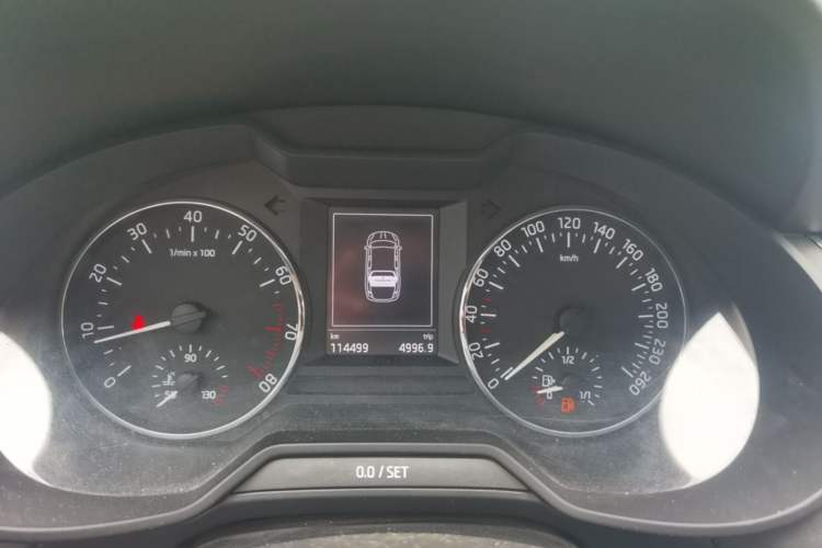 Used Skoda Octavia 2016 1.6L Automatic Smart Drive Edition Instrument Cluster