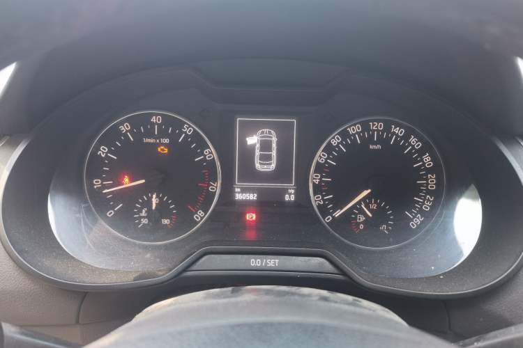 Used Skoda Octavia 2016 1.6L Manual Smart Drive Version Instrument Cluster