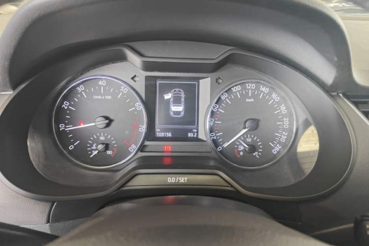 Used Skoda Octavia 2016 1.6L Manual Smart Drive Version Instrument Cluster