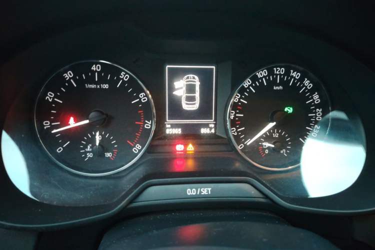 Used Skoda Octavia 2016 1.6L Automatic Smart Drive Edition Instrument Cluster