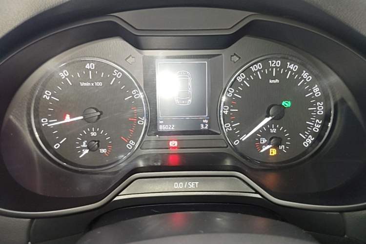 Used Skoda Octavia 2016 1.6L Automatic Smart Drive Edition Instrument Cluster