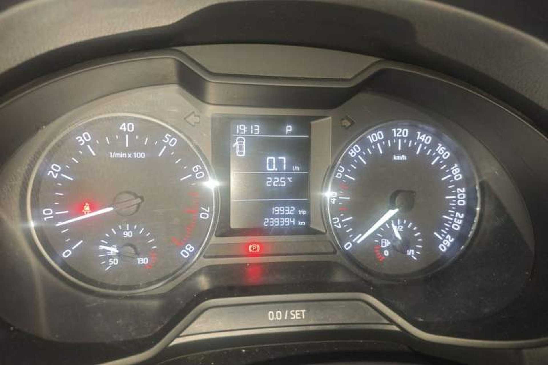 Used Skoda Octavia 2016 1.6L Automatic Chuanxing Edition Instrument Cluster