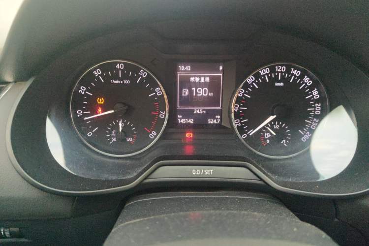 Used Skoda Octavia 2016 1.6L Automatic Smart Drive Edition Instrument Cluster