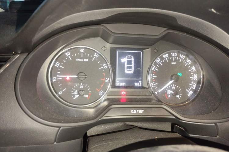 Used Skoda Octavia 2016 1.6L Automatic Smart Drive Edition Instrument Cluster