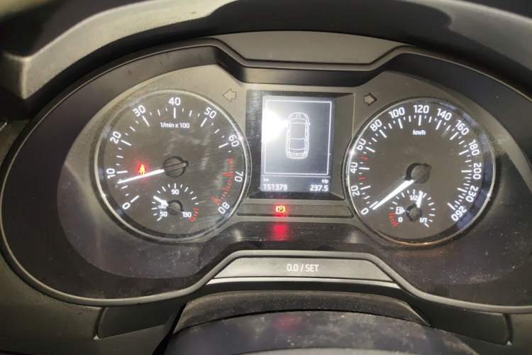 Used Skoda Octavia 2016 1.6L Automatic Smart Drive Edition Instrument Cluster