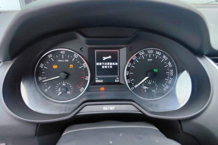 Used Skoda Octavia 2016 1.6L Automatic Smart Drive Edition Instrument Cluster