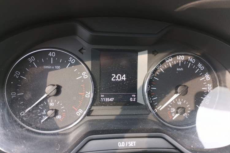 Used Skoda Octavia 2016 1.6L Automatic Smart Drive Edition Instrument Cluster