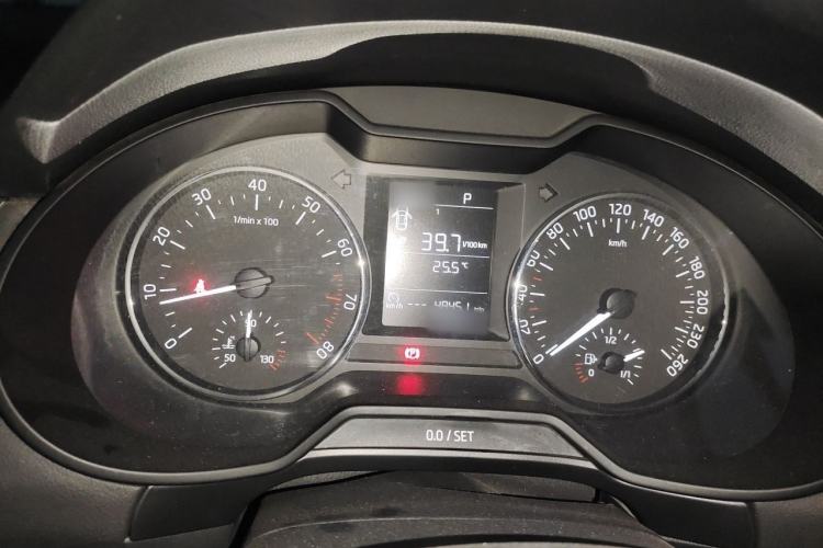 Used Skoda Octavia 2016 1.6L Automatic Chuanxing Edition Instrument Cluster