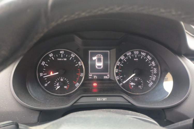 Used Skoda Octavia 2016 1.6L Manual Smart Drive Version Instrument Cluster
