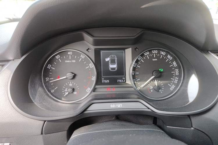 Used Skoda Octavia 2016 TSI280 DSG Smart Drive Edition Instrument Cluster
