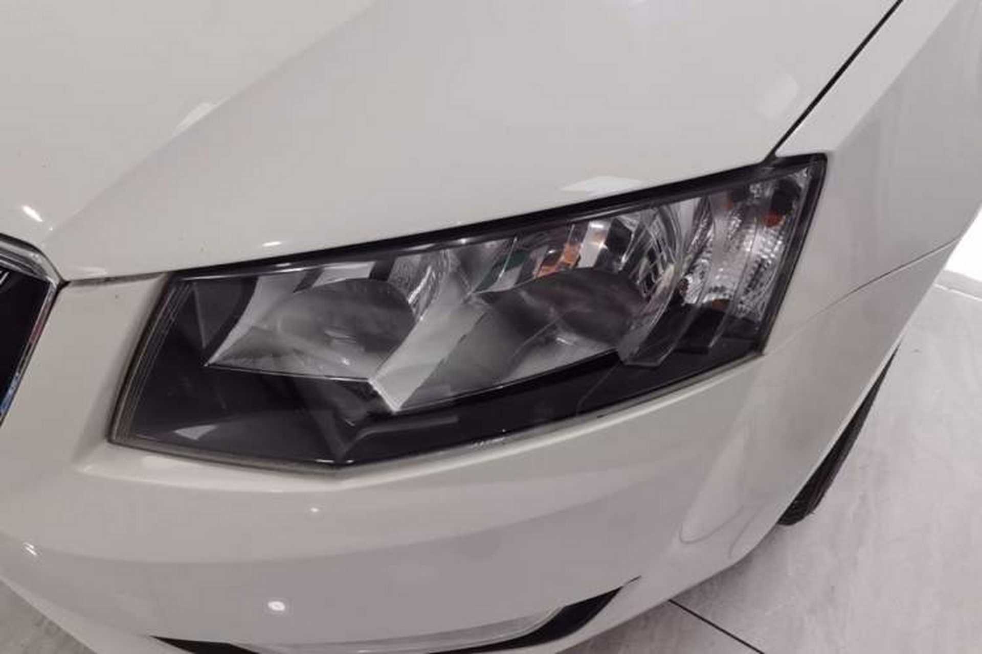 Used Skoda Octavia 2016 1.6L Automatic Chuanxing Edition Left Front Headlight