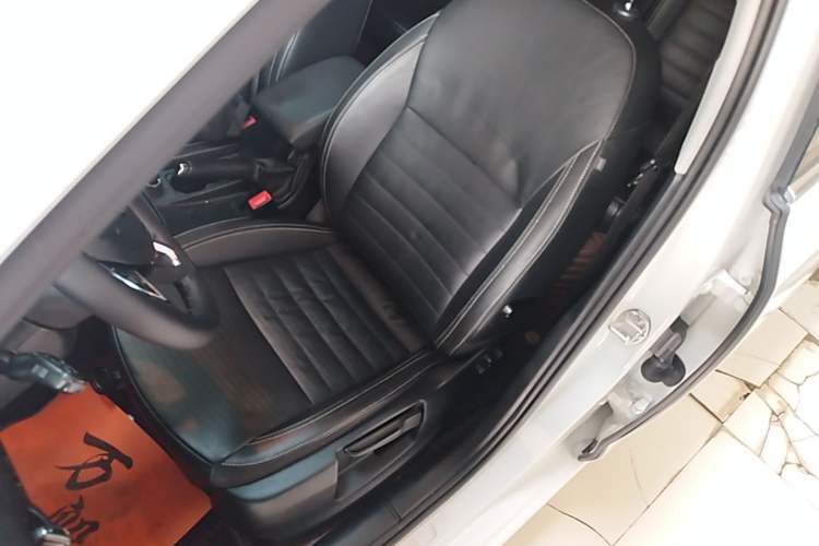 Used Skoda Octavia 2016 1.6L Automatic Smart Drive Edition Left Front Seat