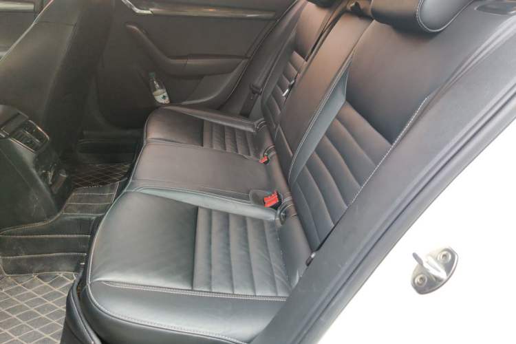 Used Skoda Octavia 2016 1.6L Manual Smart Drive Version Left Rear Seat