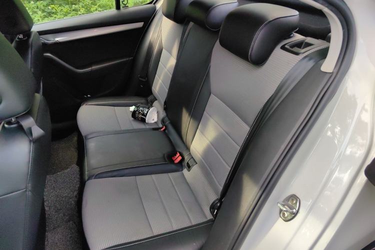 Used Skoda Octavia 2016 1.6L Automatic Chuanxing Edition Left Rear Seat