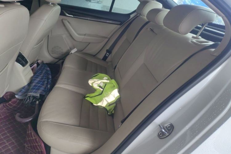 Used Skoda Octavia 2016 TSI280 DSG Smart Drive Edition Left Rear Seat