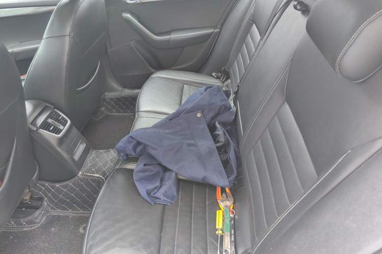 Used Skoda Octavia 2016 1.6L Automatic Smart Drive Edition Left Rear Seat