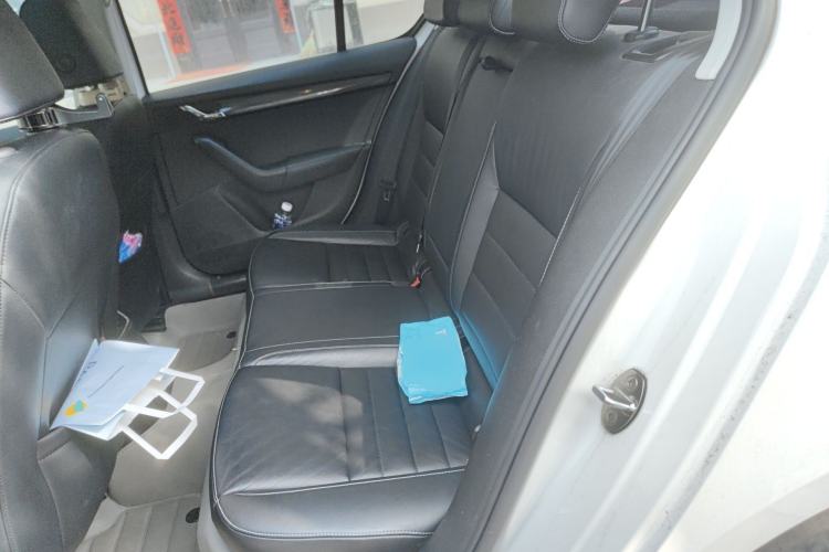 Used Skoda Octavia 2016 TSI280 DSG Smart Drive Edition Left Rear Seat