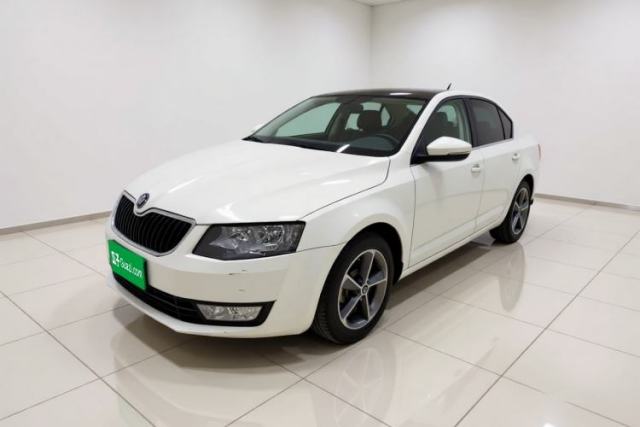 Skoda Octavia 2016 1.6L Automatic Smart Drive Edition с пробегом