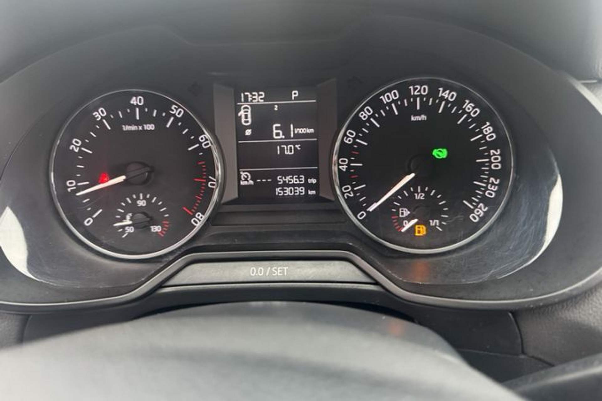 Used Skoda Octavia 2016 1.6L Automatic Chuanxing Edition Odometer Close Up