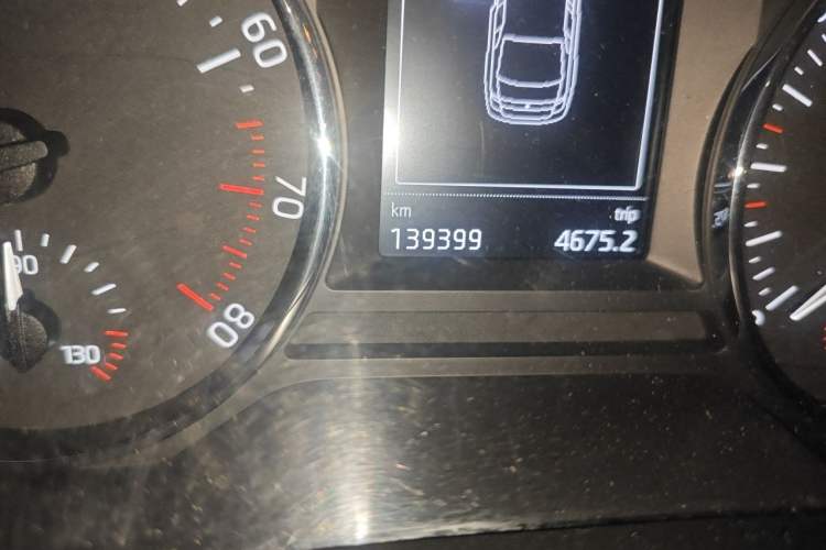 Used Skoda Octavia 2016 1.6L Automatic Smart Drive Edition Odometer Close Up
