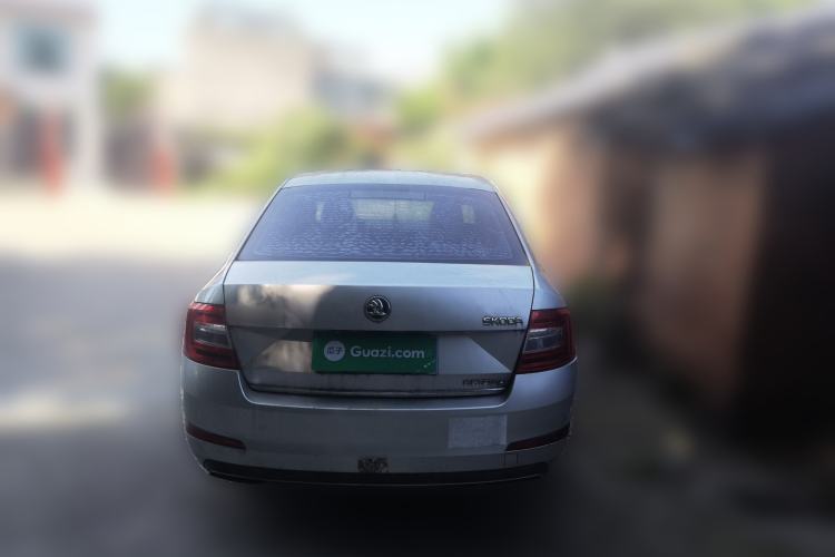 Used Skoda Octavia 2016 1.6L Manual Smart Drive Version Rear