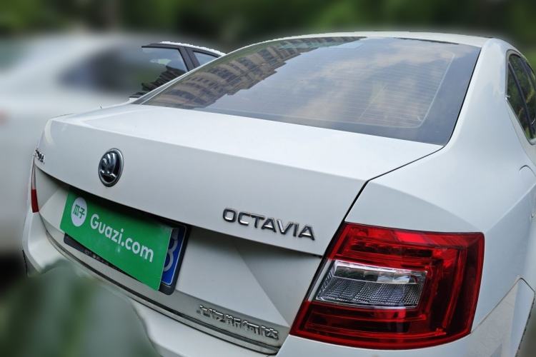 Used Skoda Octavia 2016 1.6L Manual Smart Drive Version Rear