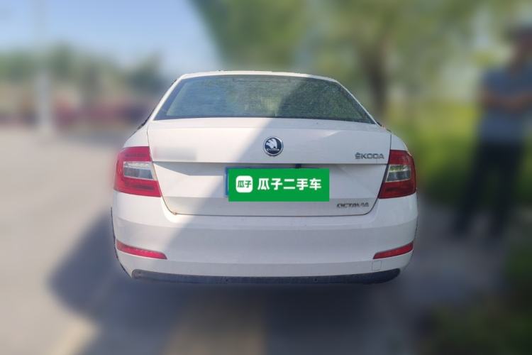 Used Skoda Octavia 2016 1.6L Automatic Chuanxing Edition Rear