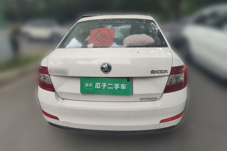 Used Skoda Octavia 2016 1.6L Automatic Chuanxing Edition Rear