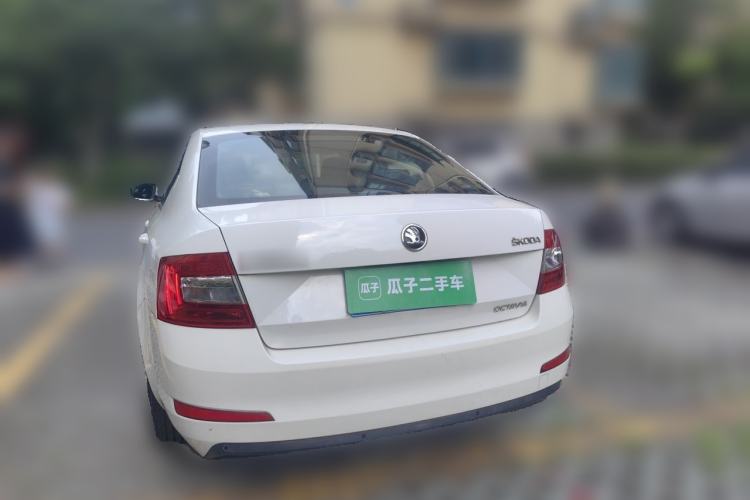 Used Skoda Octavia 2016 1.6L Automatic Chuanxing Edition Rear