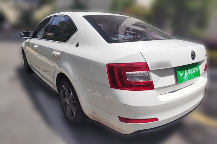 Used Skoda Octavia 2016 1.6L Automatic Chuanxing Edition Rear Left 45 Deg