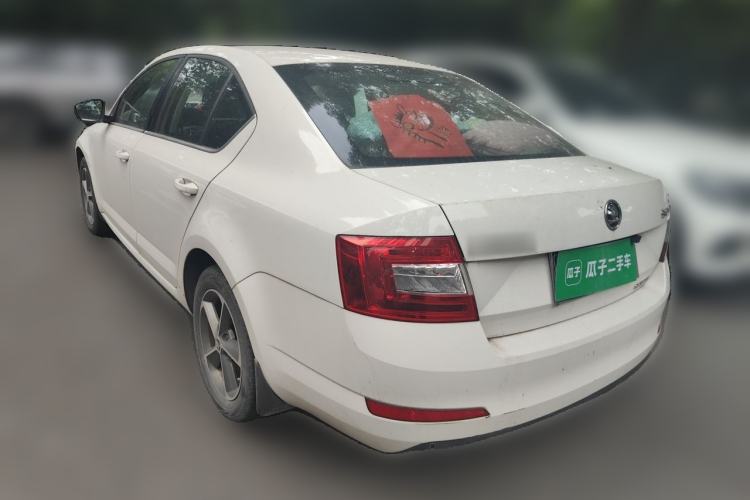 Used Skoda Octavia 2016 1.6L Automatic Chuanxing Edition Rear Left 45 Deg