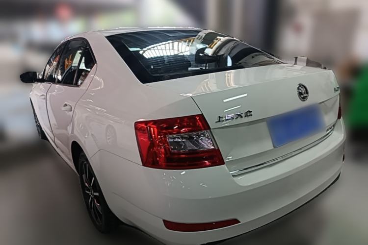 Used Skoda Octavia 2016 1.6L Automatic Smart Drive Edition Rear Left 45 Deg
