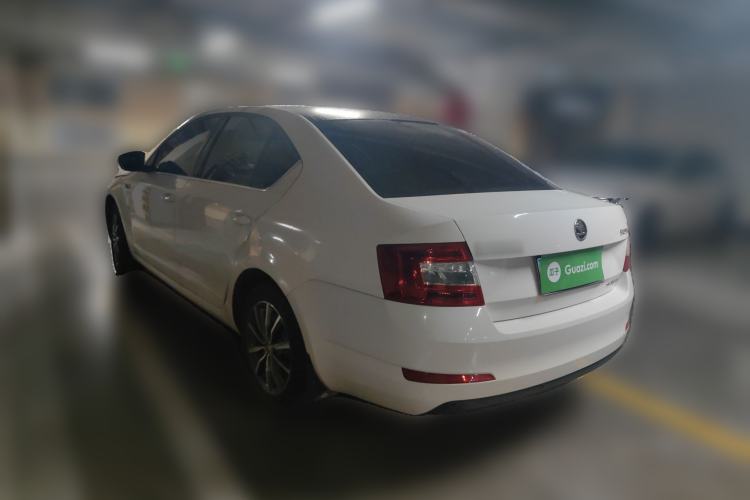 Used Skoda Octavia 2016 1.6L Manual Trend Edition Rear Left 45 Deg