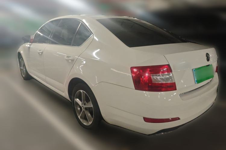 Used Skoda Octavia 2016 1.6L Automatic Smart Drive Edition Rear Left 45 Deg