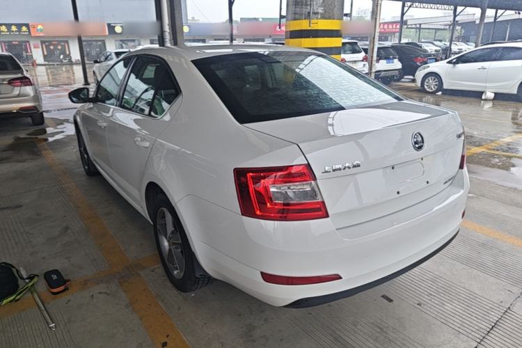 Used Skoda Octavia 2016 1.6L Automatic Chuanxing Edition Rear Left 45 Deg