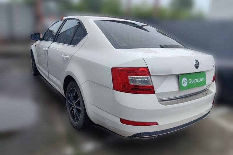 Used Skoda Octavia 2016 1.6L Automatic Smart Drive Edition Rear Left 45 Deg
