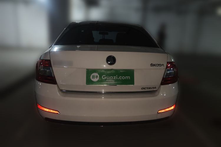 Used Skoda Octavia 2016 1.6L Automatic Smart Drive Edition Rear